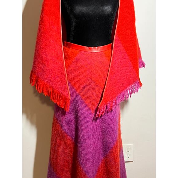 VTG Lena Rewell Finland Red/Purple Wool Shawl and Long Skirt XS/S Stunning! - Picture 9 of 10